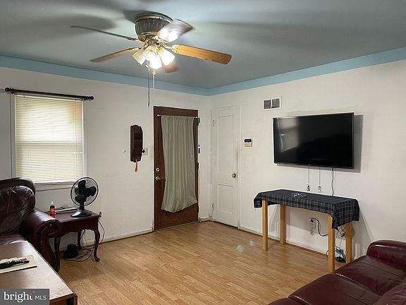 4th image of 5624 Tremont Dr