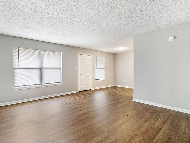County View Apartments — Photo 11