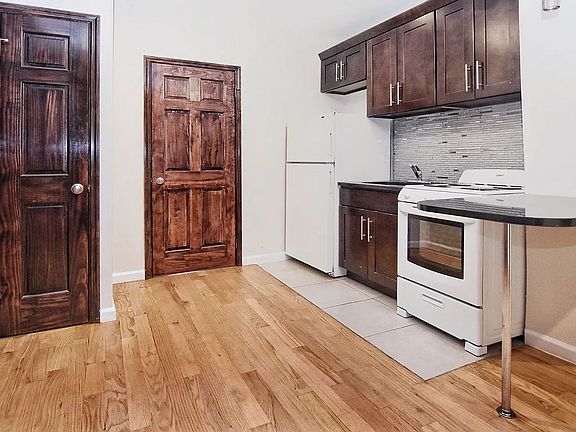 2nd image of 102 W 134th St APT 3D