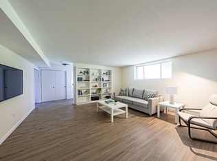 33 Westgate Rd #1, Chestnut Hill, MA 02467