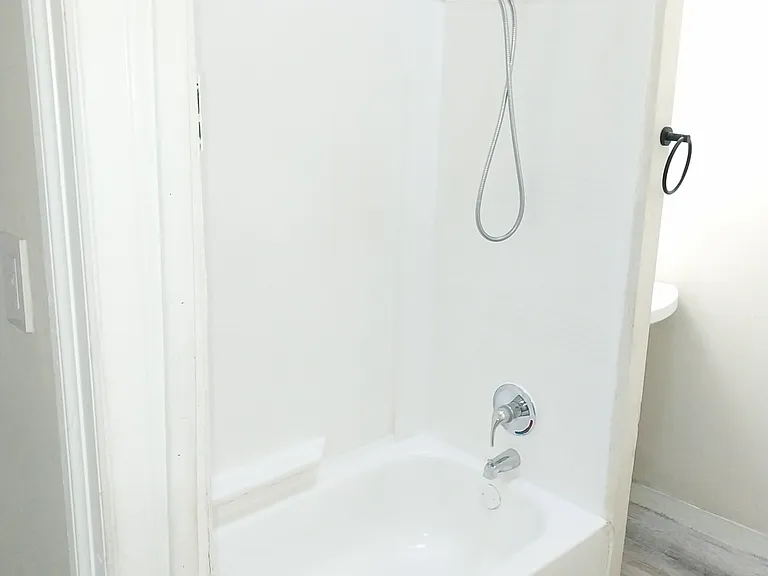 2846 W Wishart St — Photo 10