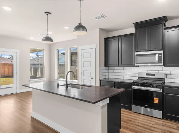 21714 Southern Valley Ln, New Caney, TX 77357