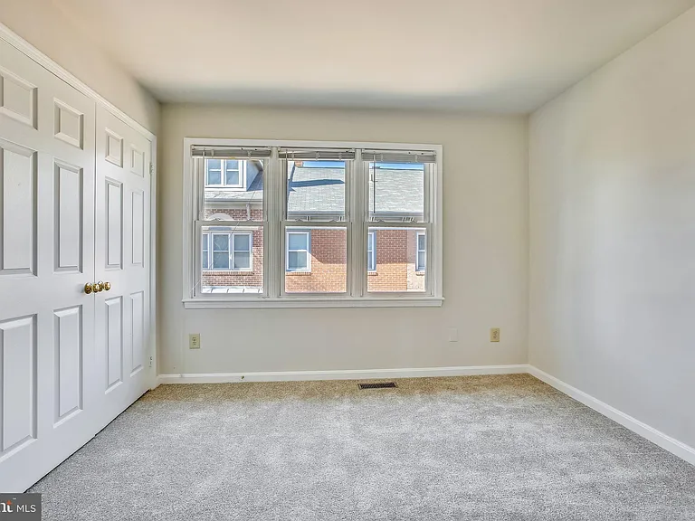 1525 Oronoco St — Photo 22