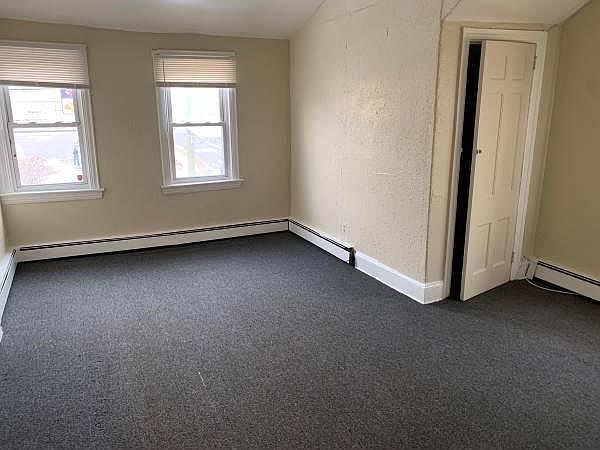 2nd image of 42 Houston St