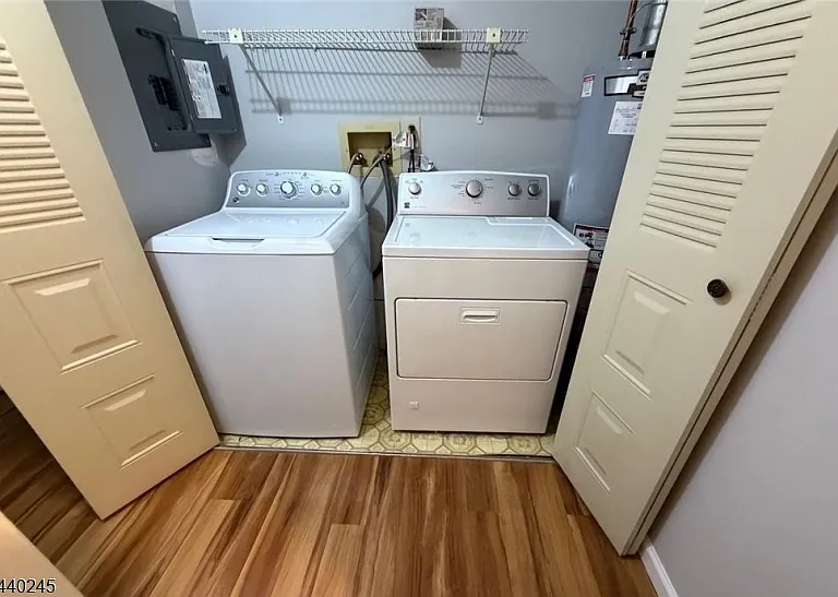 601 Sunshine Ct — Photo 10