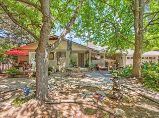 530 Maple Way, Ashland, OR 97520