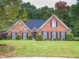 5515 Snowbell Ct, Sugar Hill, GA 30518