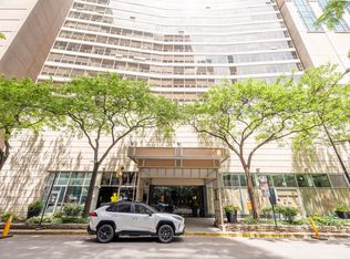 110 E Delaware Pl APT 1702, Chicago, IL 60611