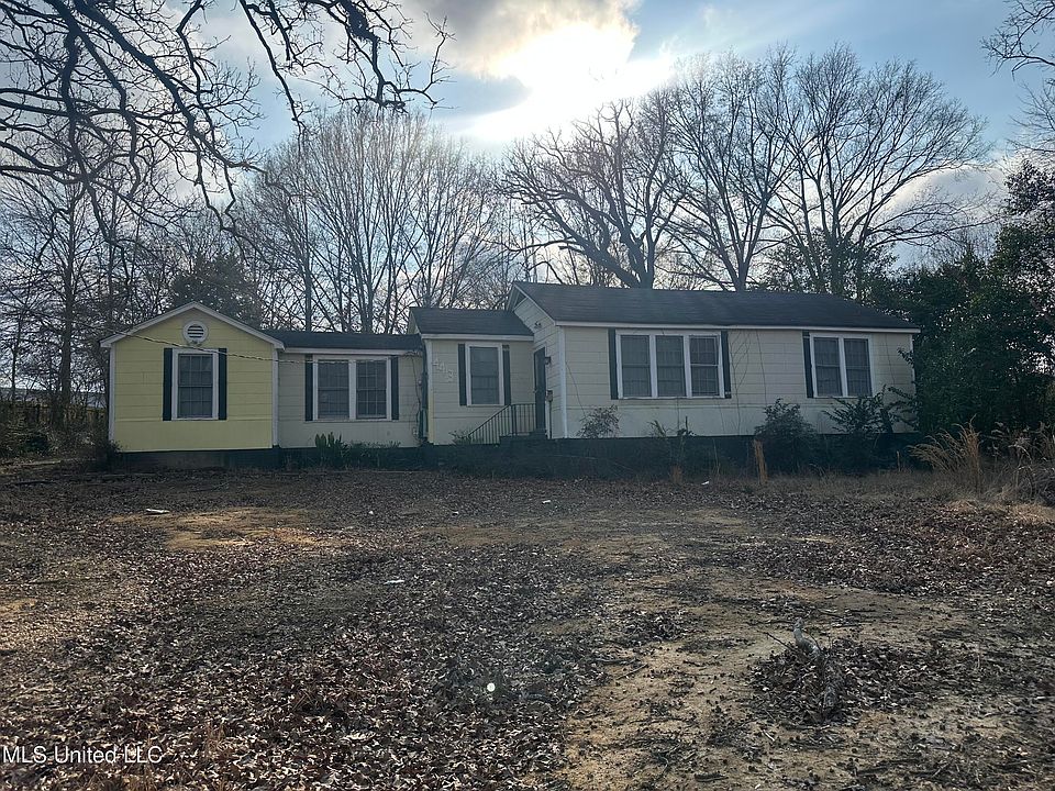 1st image of 4413 Dixie Dr