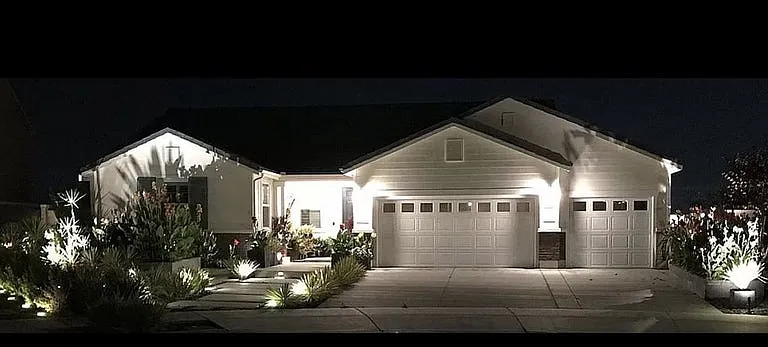 16817 Fleur Blvd — Photo 2