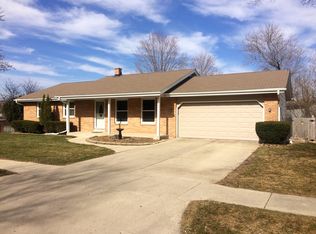 152 Laurel Dr N, West Bend, WI 53095
