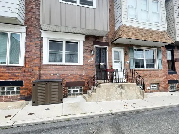 3427 Livingston St, Philadelphia, PA 19134