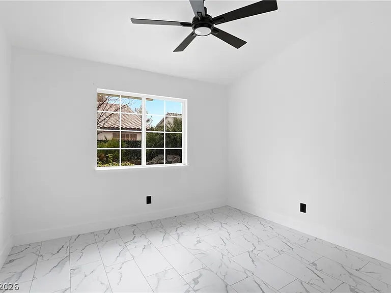 5204 Elm Grove Dr — Photo 28