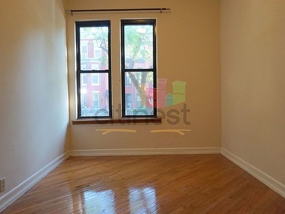 5th image of 177 16th St #1R