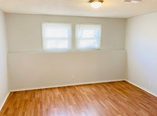 810 W 11th St APT 4, Junction City, KS 66441
