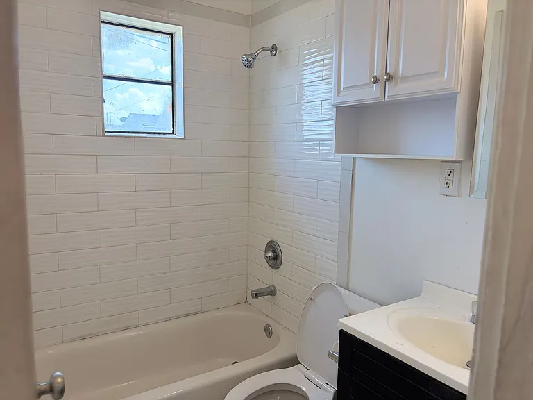 3111 Amherst St — Photo 22