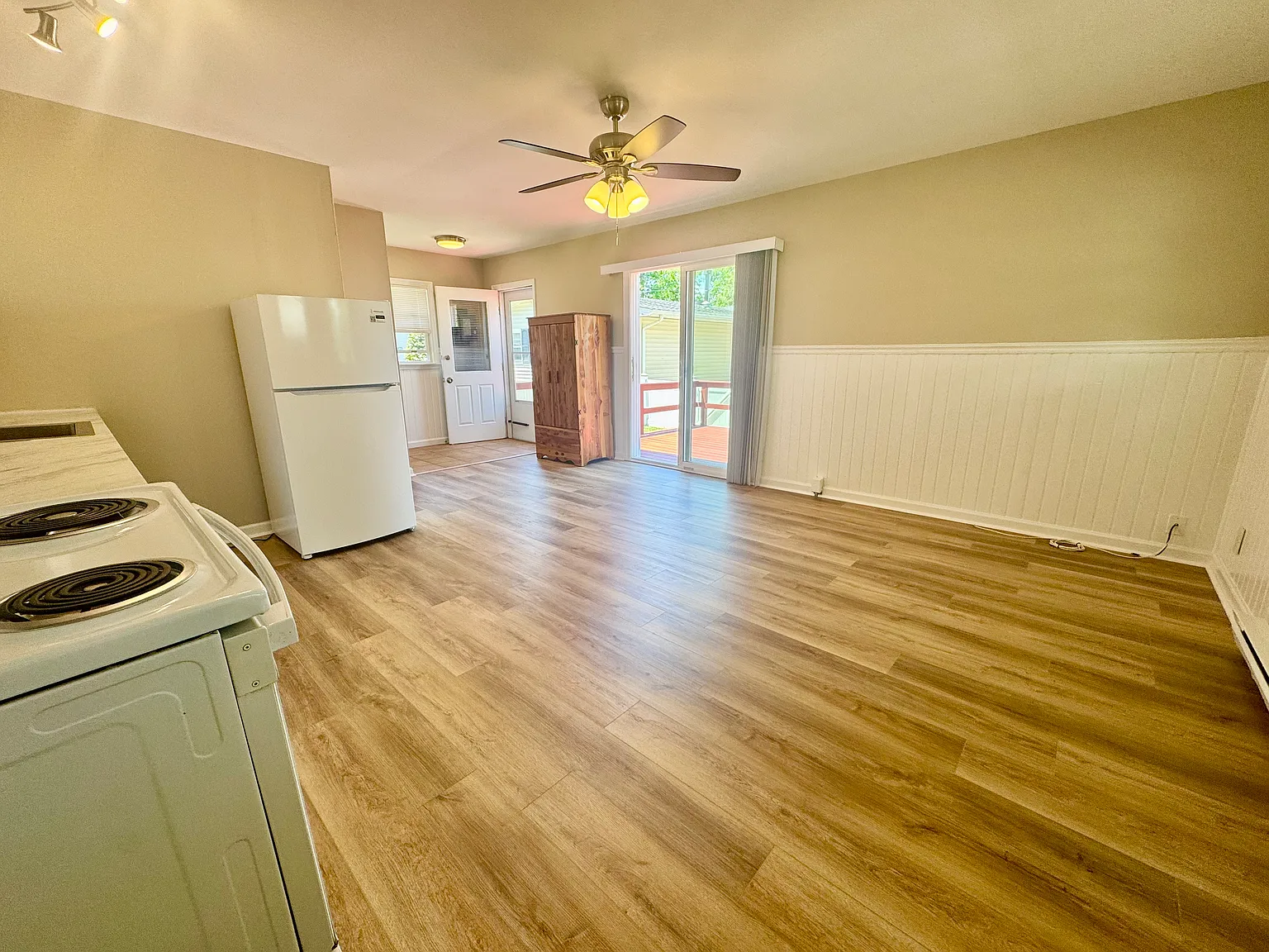 1 bed, 600 sqft, $1,800 — Photo 3