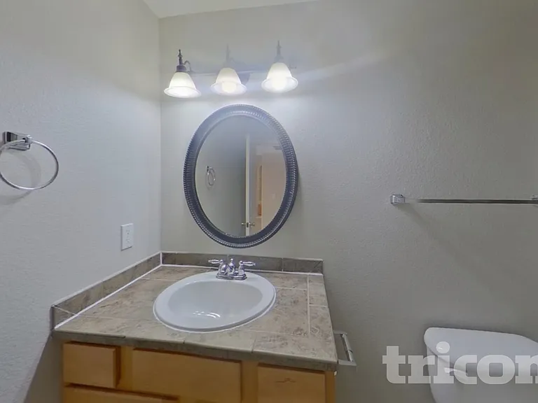 12204 Angelina Dr — Photo 14