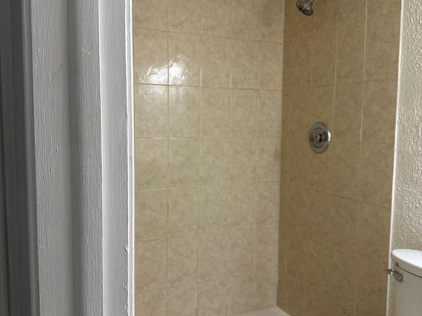 7075 NW 186th St APT C208