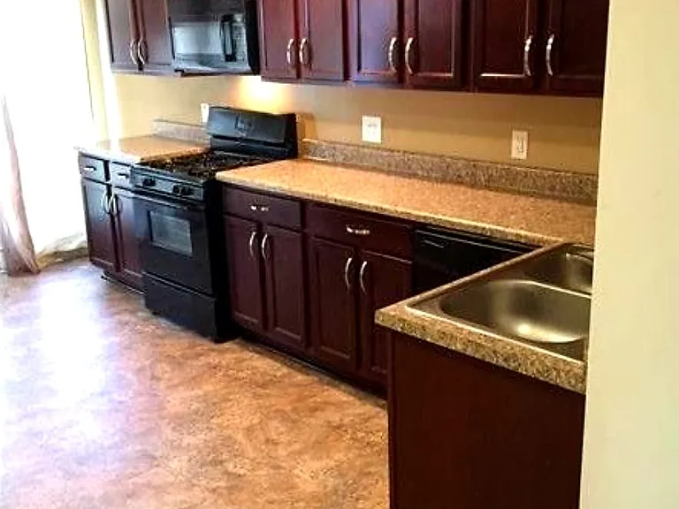 866 Lake Hollow Blvd SW — Photo 5