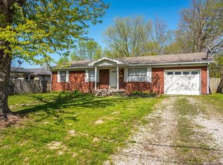 483 N Main St, Scottsburg, IN 47170