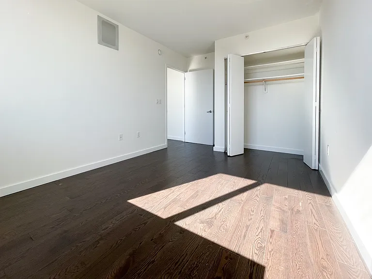 310 E 2nd St #11D — Photo 11
