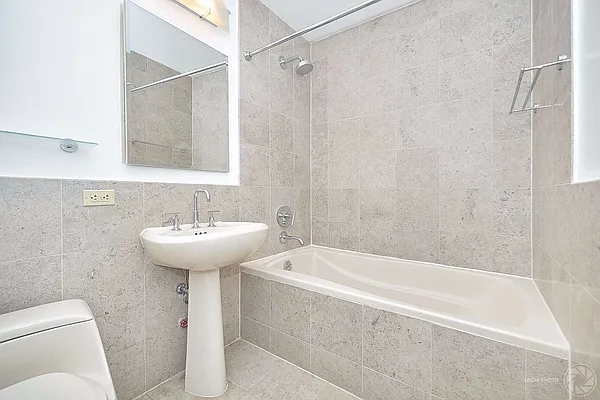 Rented by Keller Williams NYC | media 31