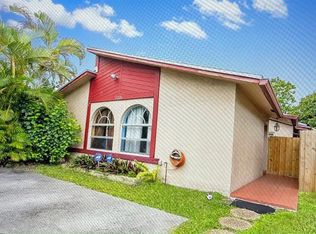 15226 SW 112th Ct, Miami, FL 33157