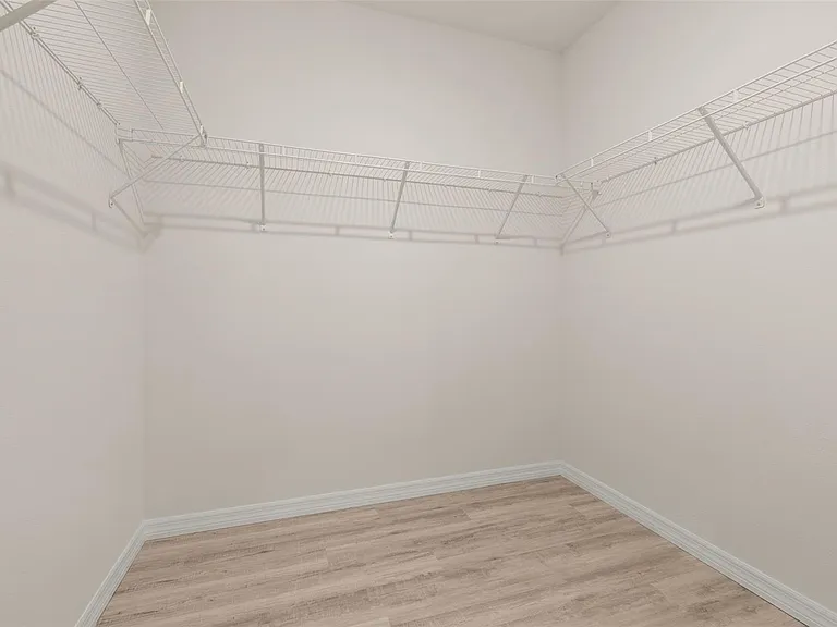 1078 Clay Blvd — Photo 39