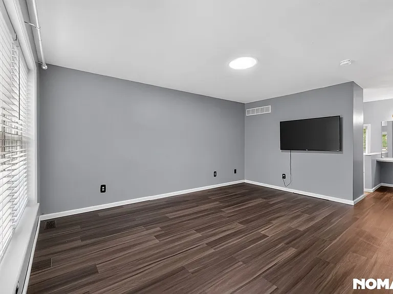 122 Saw Mill Rd — Photo 17