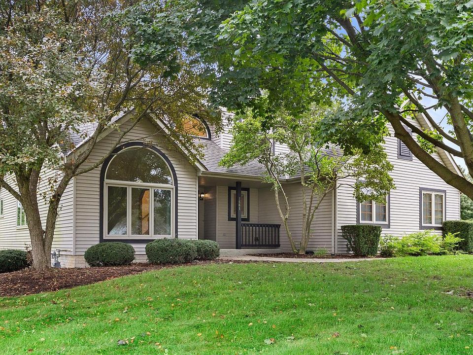 1st image of 1661 Wood Ridge LANE