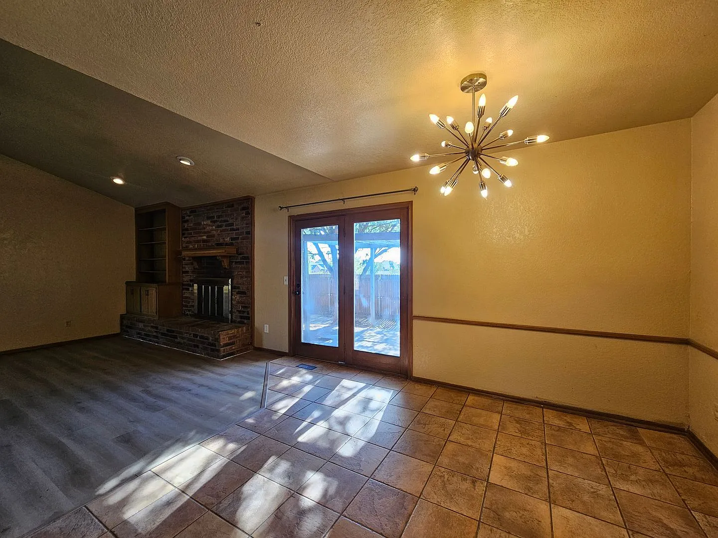 (3) Bed/(2) Bath in Rock Creek Polo Club Addition! Pet Negotiable! — Photo 4