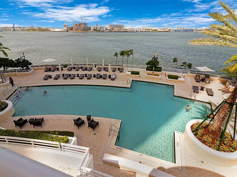 848 Brickell Key Dr #3905 — Photo 40