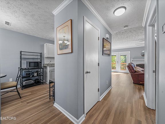 3rd image of 8600 Olde Colony Trl APT 130