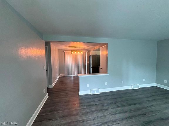 5th image of 213 Saint Ann Way