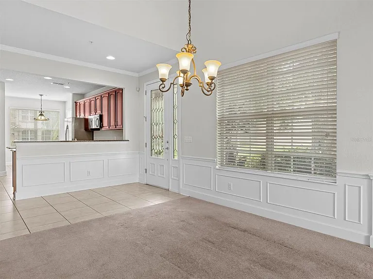 1406 Milledge Ln — Photo 3