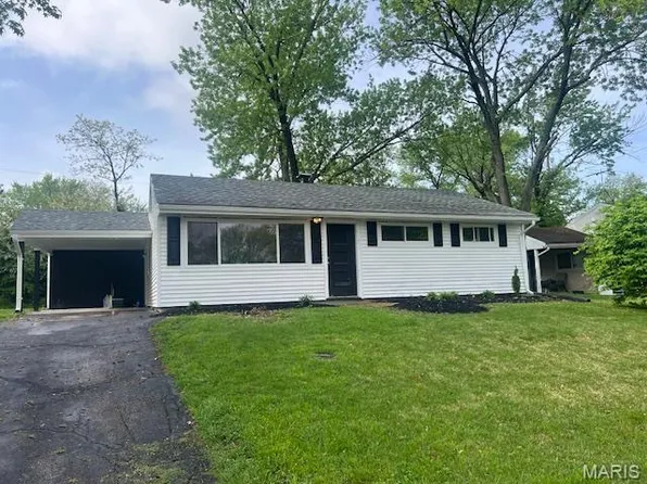 7812 Atherstone Dr, Saint Louis, MO 63121