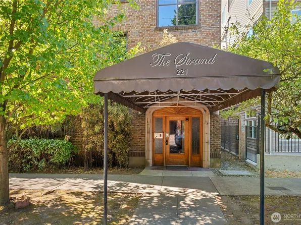 221 Belmont Avenue E, Seattle, WA 98102