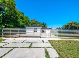 651 NE 172nd St, Miami, FL 33162