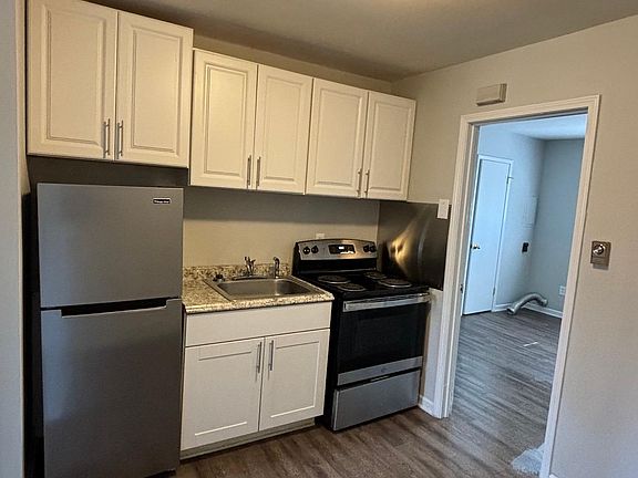 5th image of 201 Woodnell St APT F
