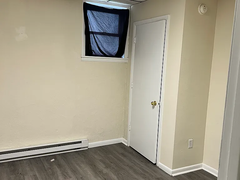 12 Zeller St #2 — Photo 4