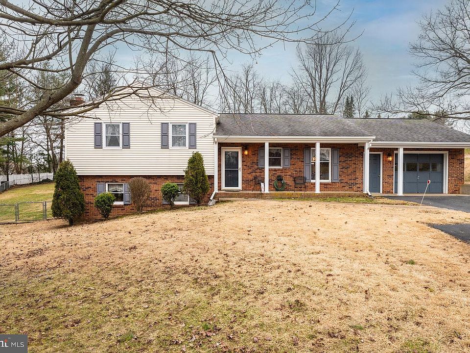 1st image of 156 Abbott Cir