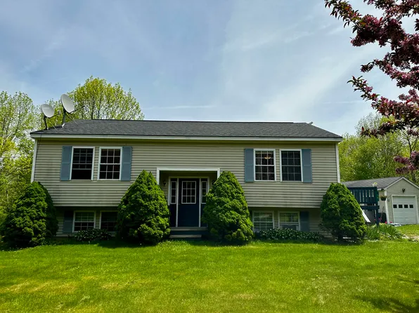 10 Morrow Hill Road, Searsmont, ME 04973