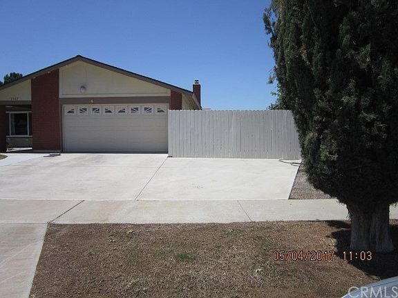 4th image of 2942 Westchester Dr