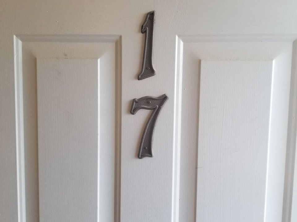 1st image of 17 Welch Dr