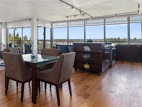 4th image of 1910 Evergreen Park Dr SW APT 902