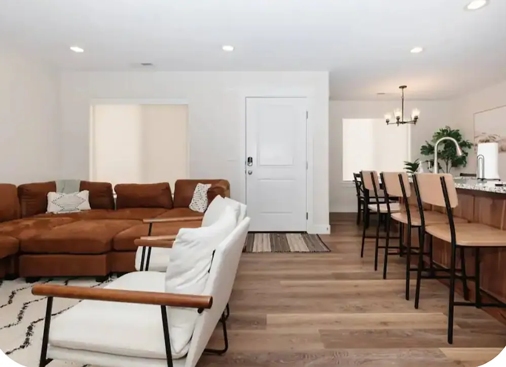 4 bed, 1800 sqft, $1,950 — Photo 3