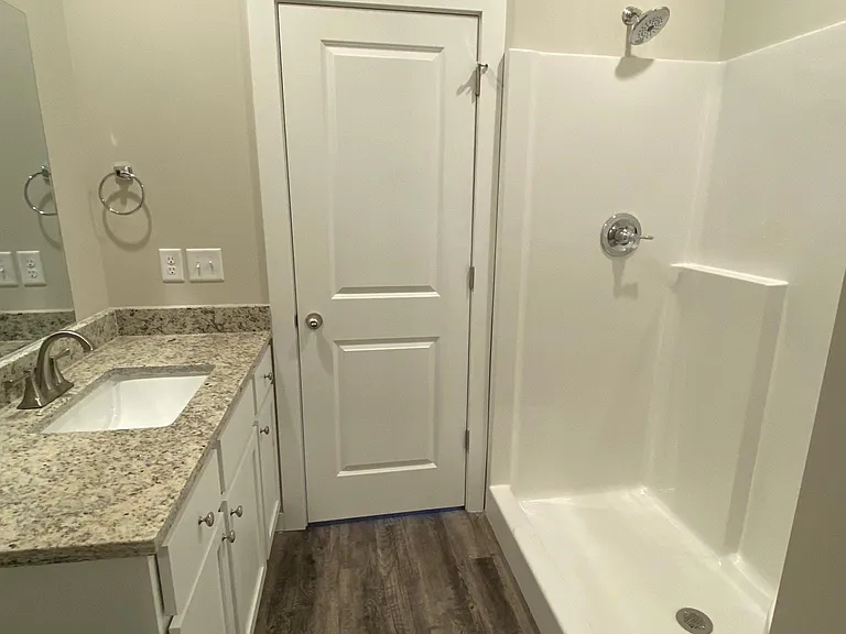 560 E Martens Dr — Photo 6