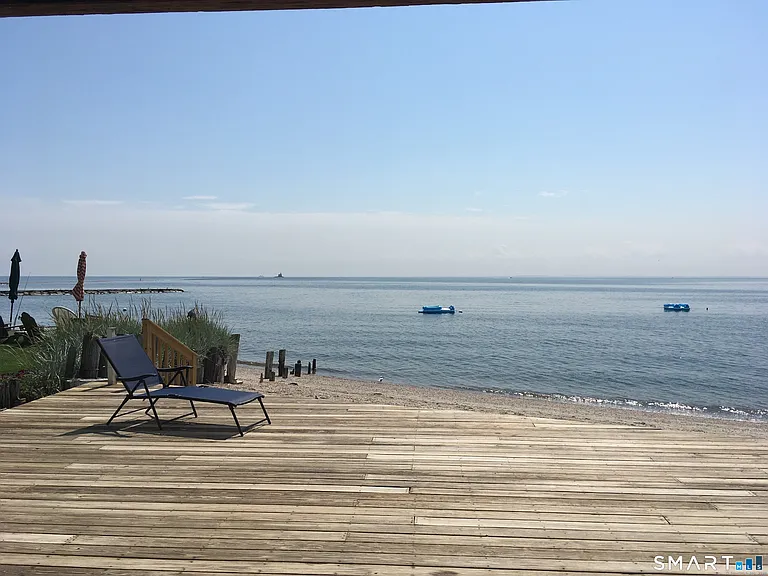 989 Fairfield Beach Rd — Photo 15
