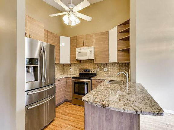 4th image of 4205 Goldenrod Ln N